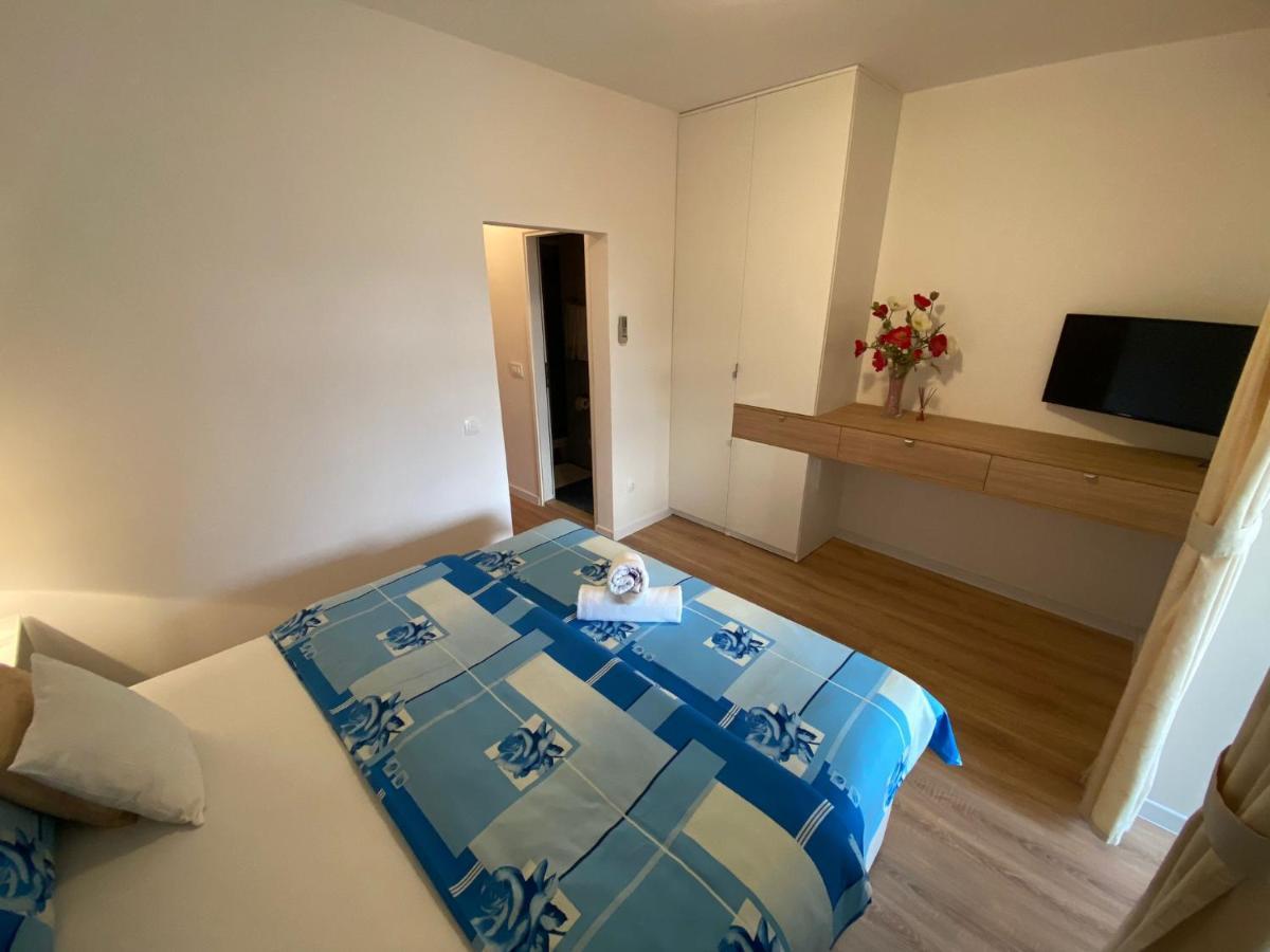 Apartments Kovac Makarska Eksteriør bilde