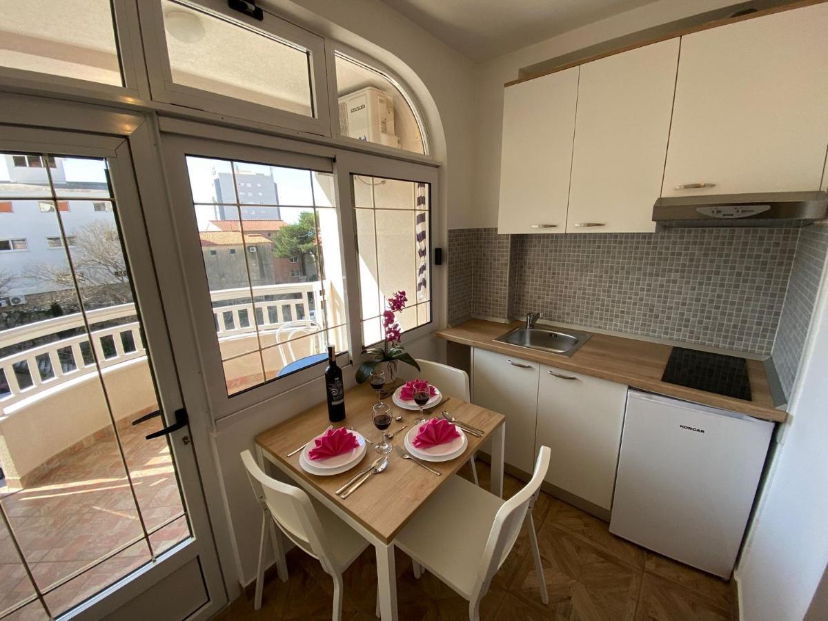 Apartments Kovac Makarska Eksteriør bilde