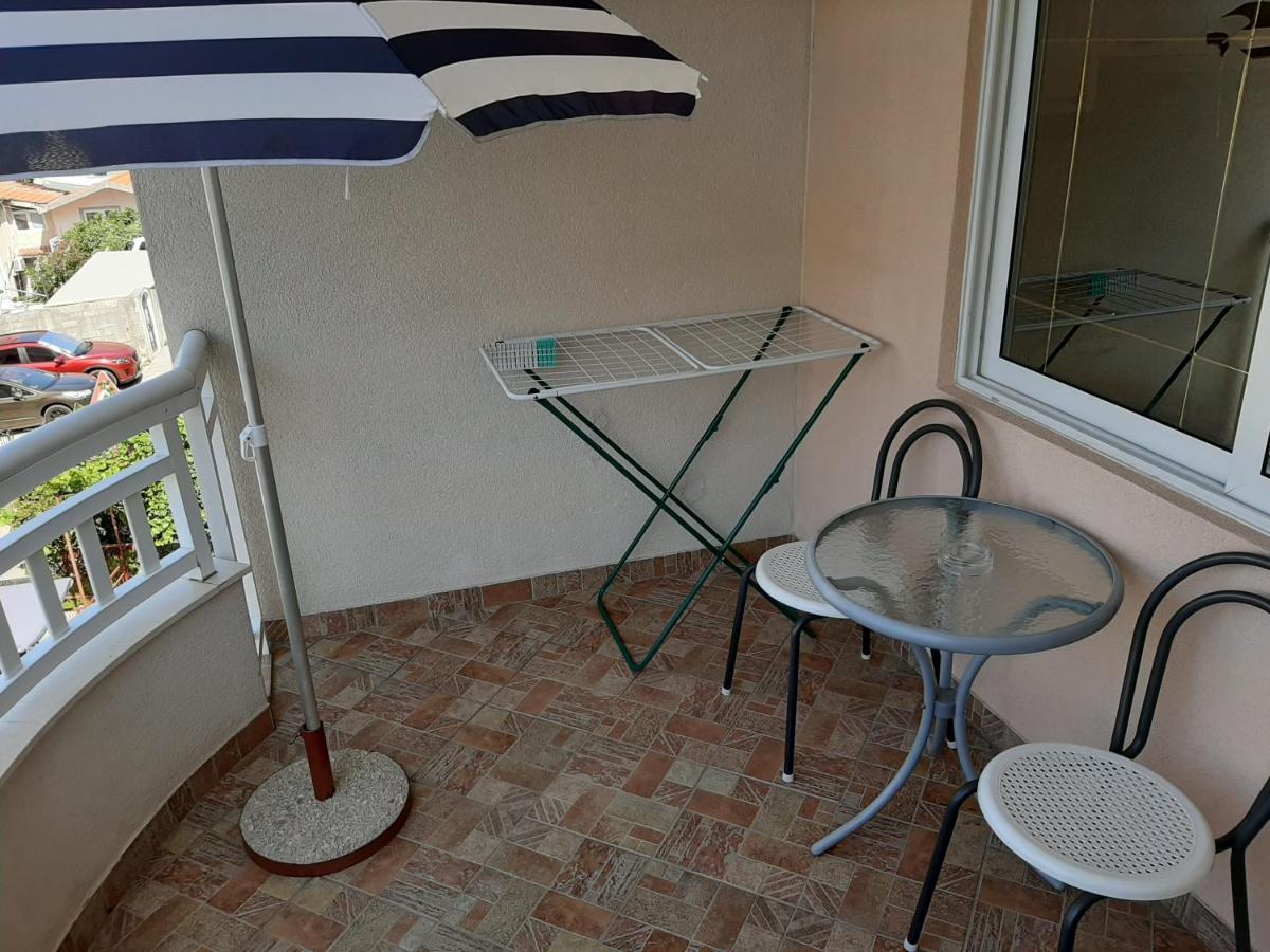 Apartments Kovac Makarska Eksteriør bilde