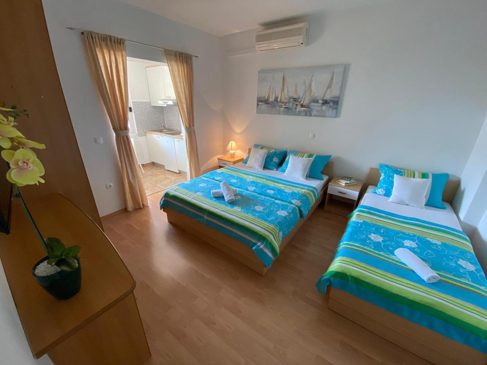 Apartments Kovac Makarska Rom bilde
