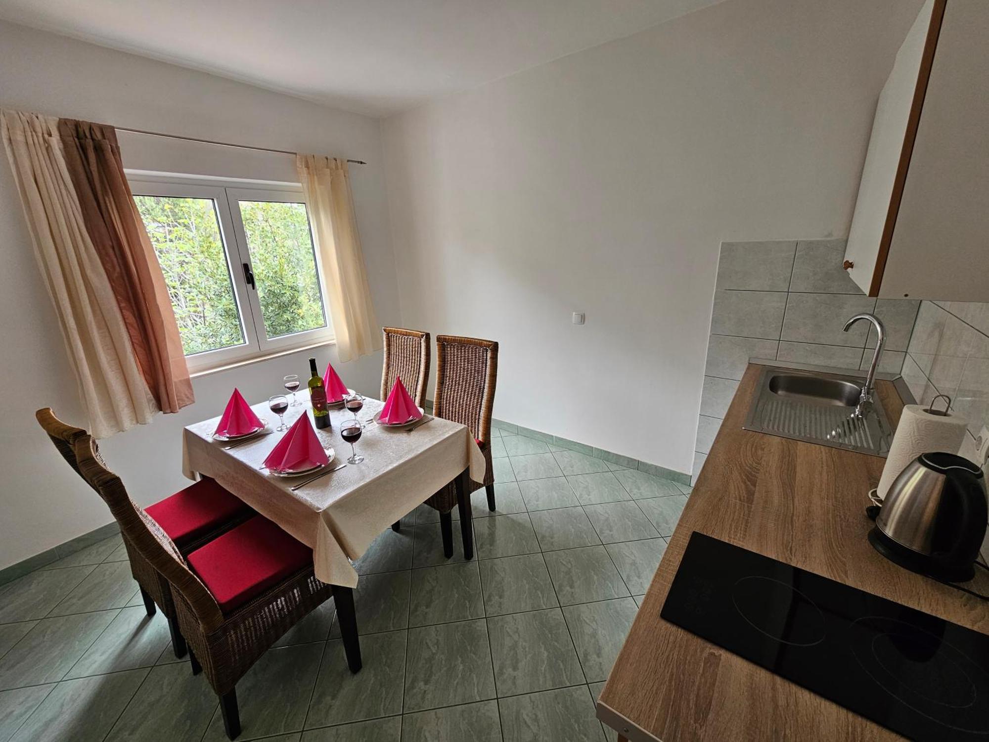 Apartments Kovac Makarska Rom bilde