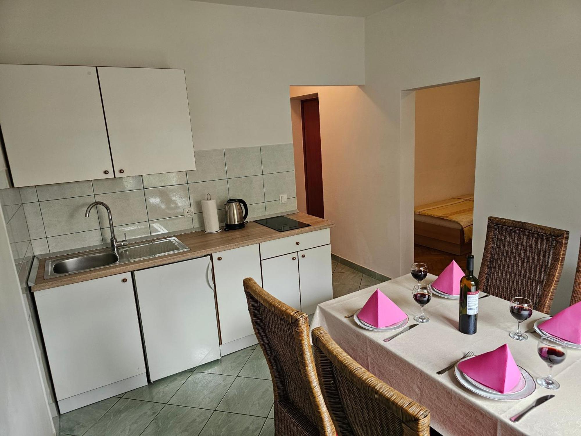 Apartments Kovac Makarska Rom bilde