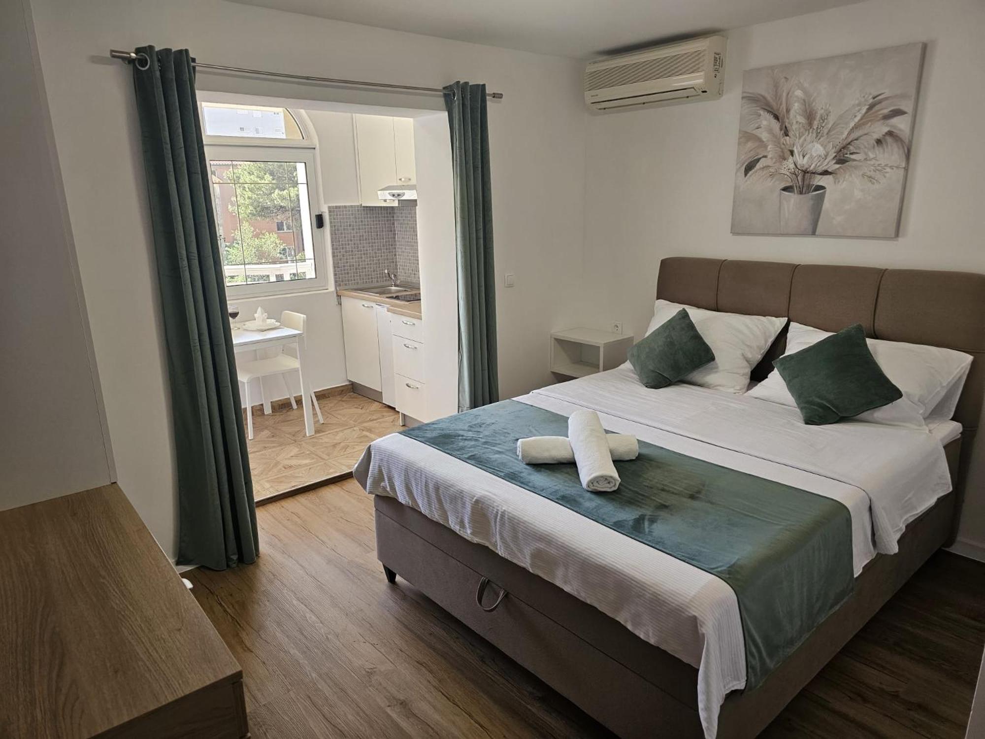 Apartments Kovac Makarska Rom bilde