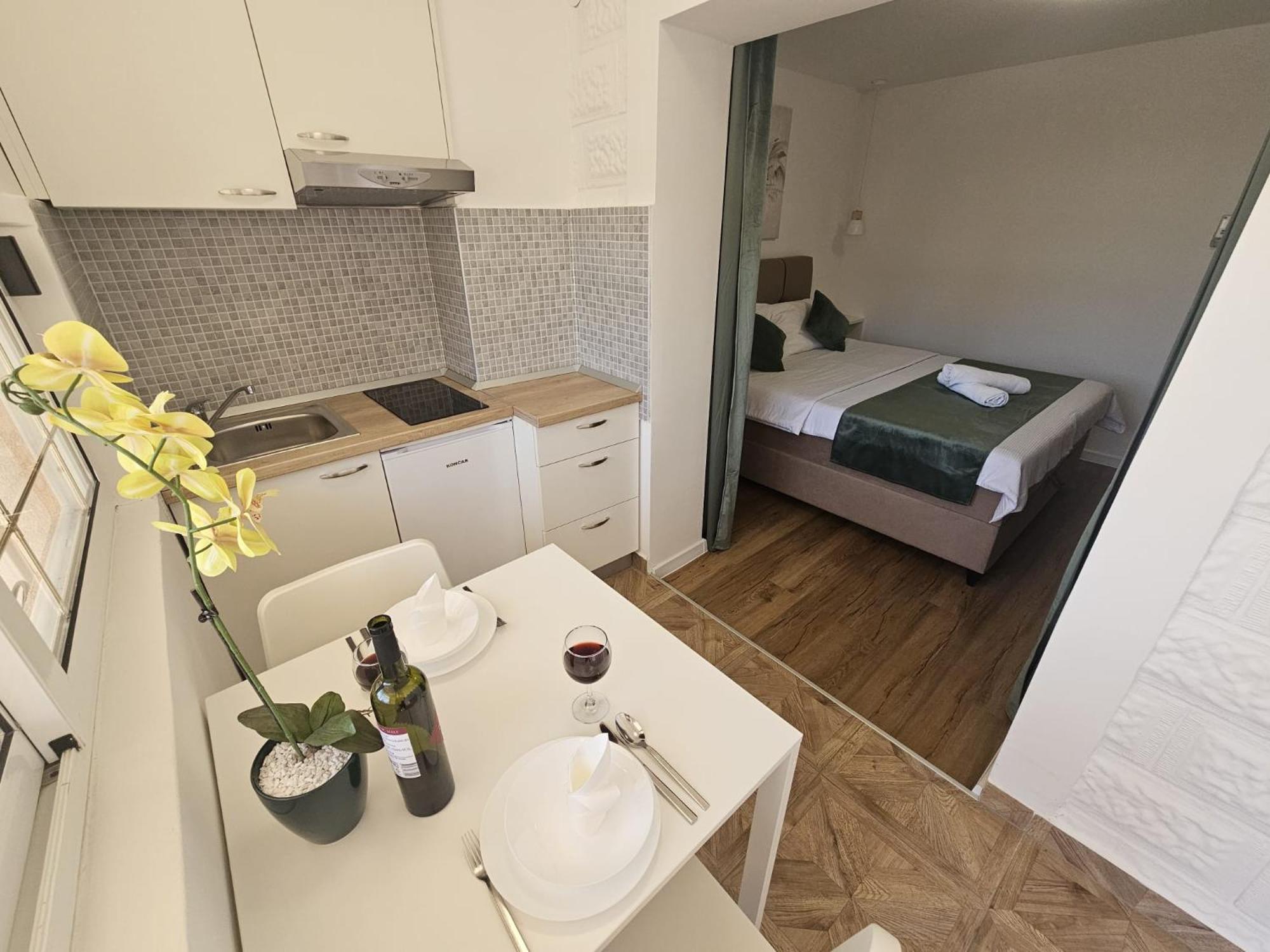 Apartments Kovac Makarska Rom bilde