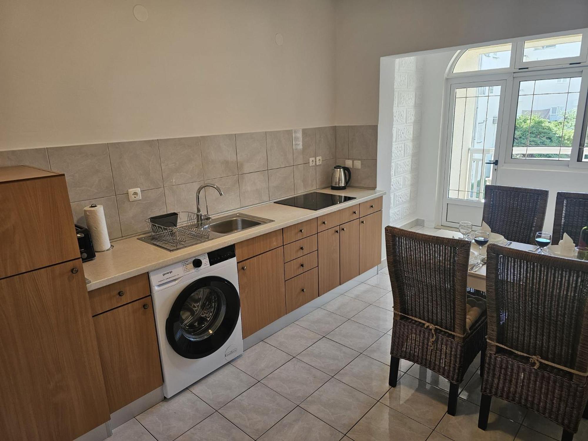 Apartments Kovac Makarska Rom bilde